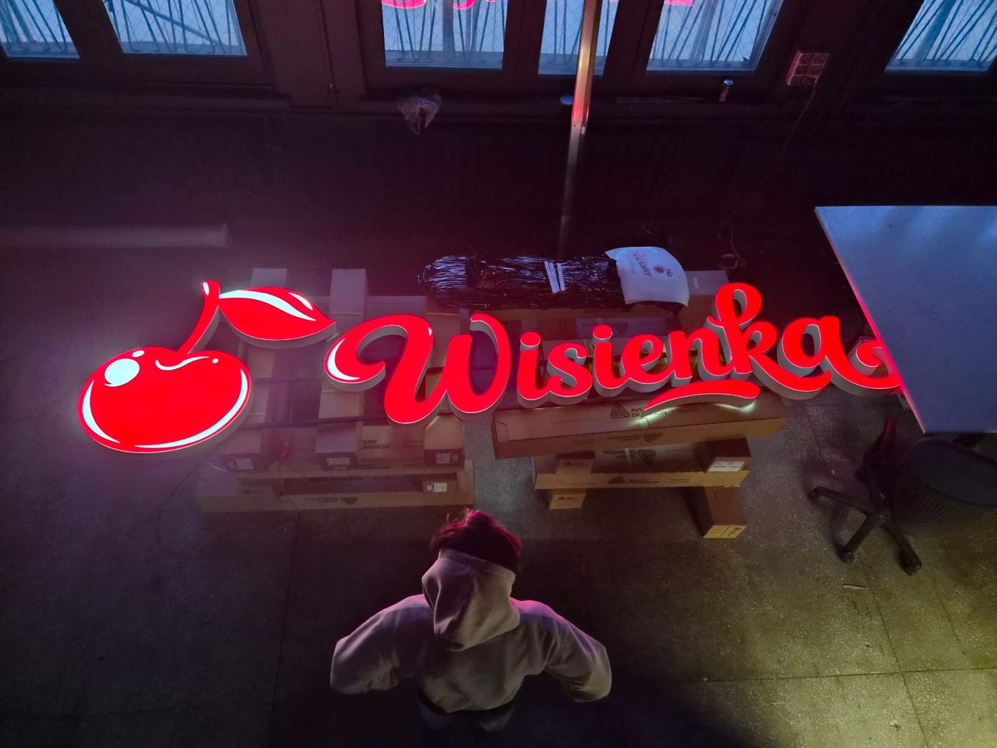 Litery 3D podświetlane Wisienka z logo wiśni