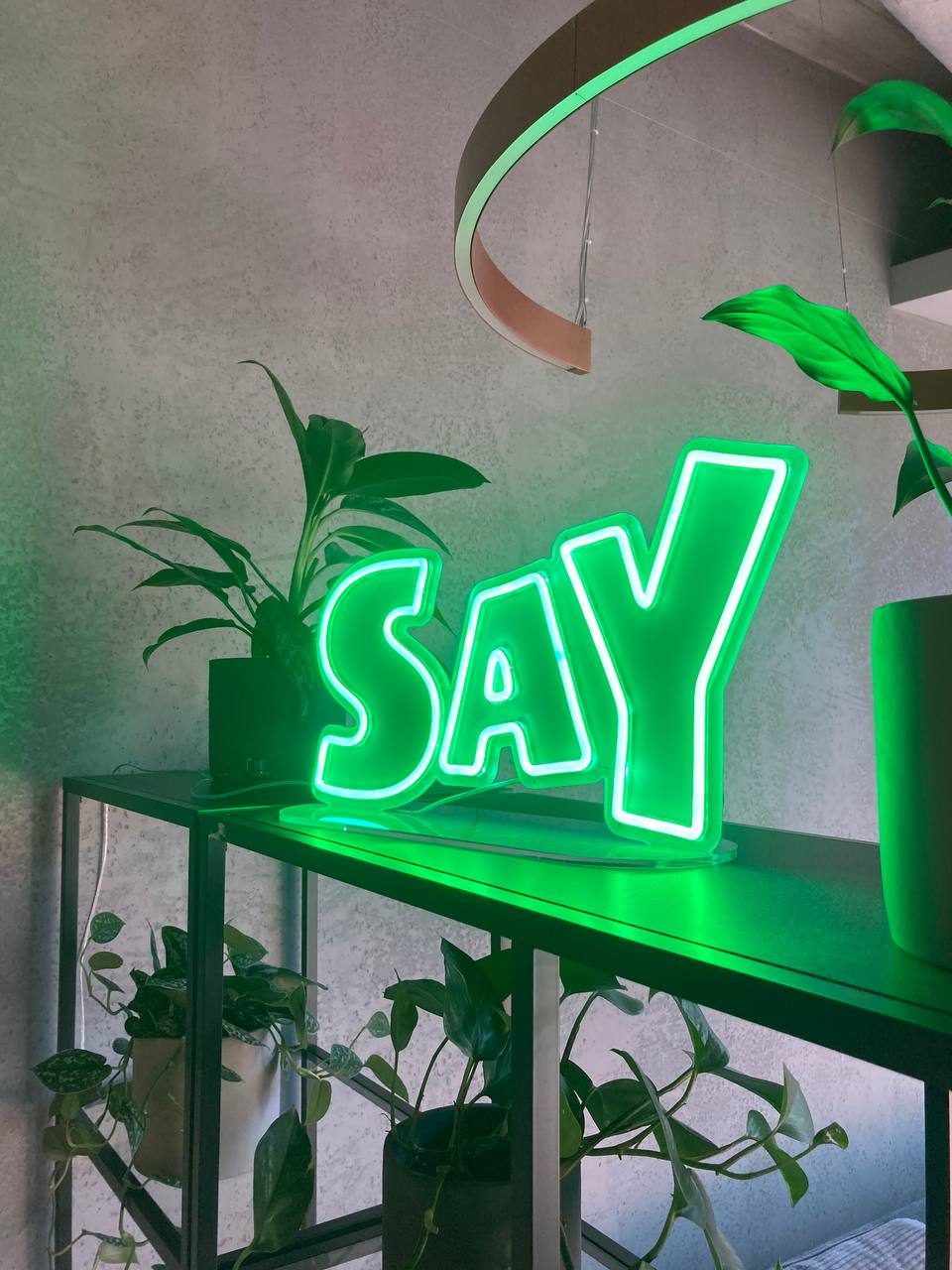 Neon LED reklamowy w lokalu w Warszawie